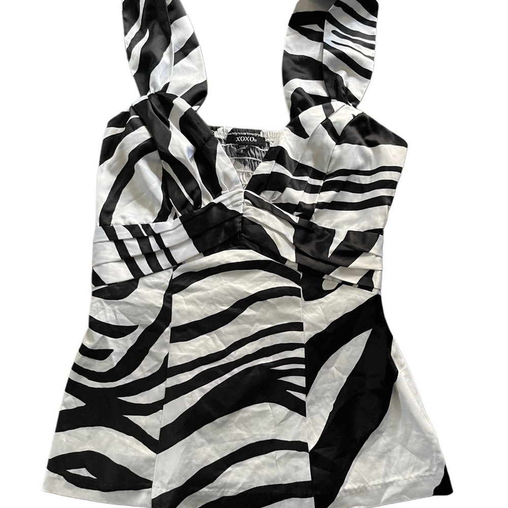 XOXO Black & White Zebra-Print Sleeveless V-Neck Top